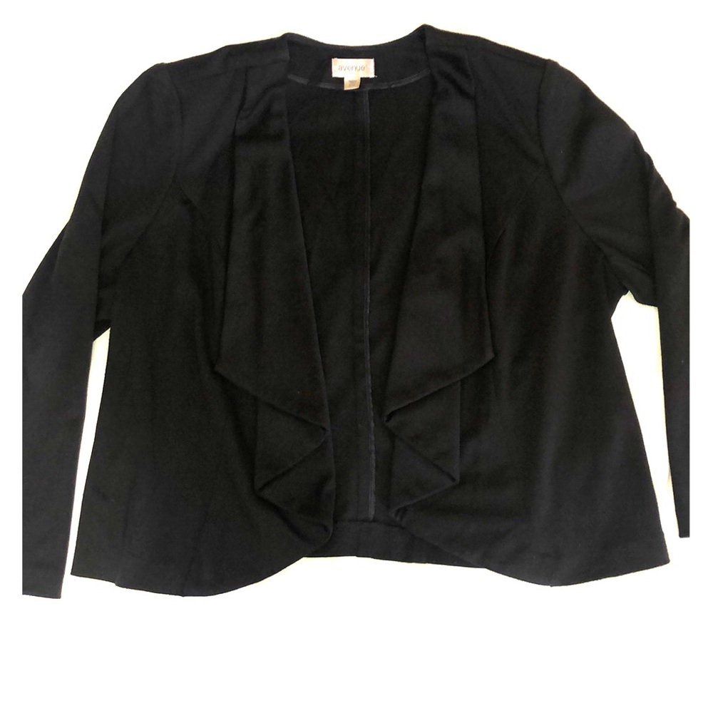 Women’s pleated blazer